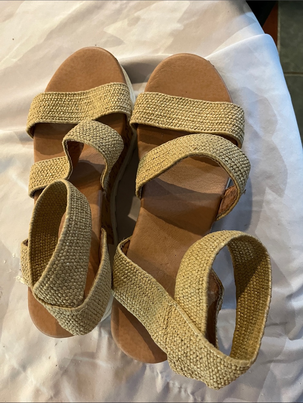 TOP Moda Beige Woven Strap Sandals